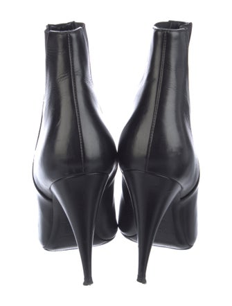 Saint Laurent Leather Chelsea Boots