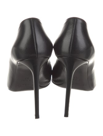 Saint Laurent Leather Pumps