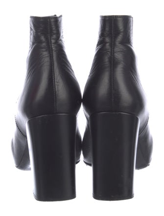 Saint Laurent Leather Chelsea Boots