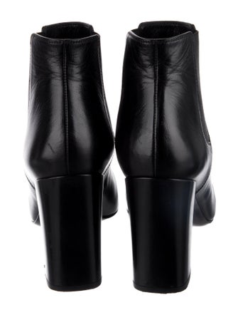 Saint Laurent Leather Chelsea Boots
