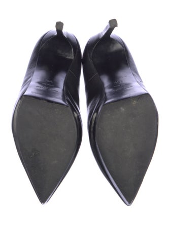 Saint Laurent Leather Pumps