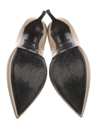 Saint Laurent Leather Pumps