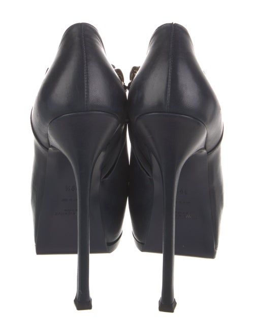 Saint Laurent Leather Pumps