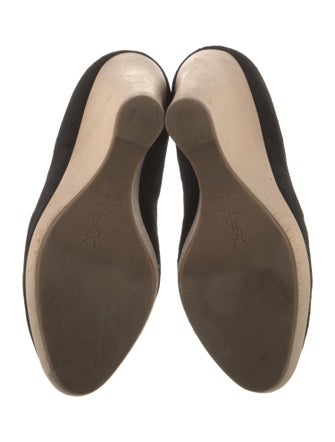 Saint Laurent Suede Pumps