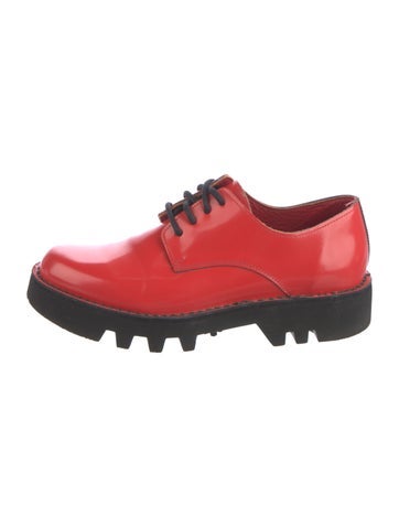 Pre-owned Sofie D'hoore Patent Leather Oxfords In Red