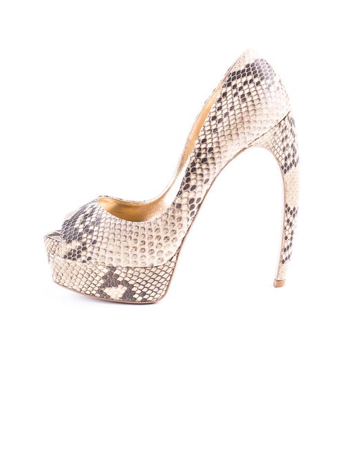 Walter Steiger Pumps