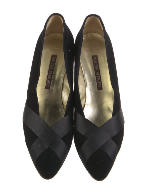 Walter Steiger Velvet Pumps