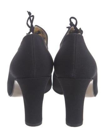 Walter Steiger Suede Pumps