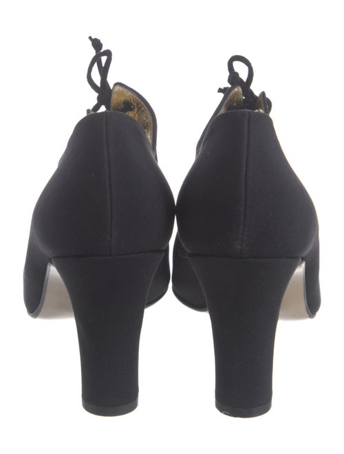 Walter Steiger Suede Pumps