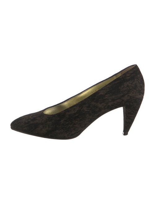 Walter Steiger Suede Pumps