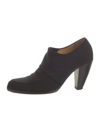 Walter Steiger Neoprene Pumps