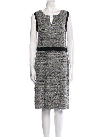 St. John Dresses Striped Knee-Length Dress US 12 | XL