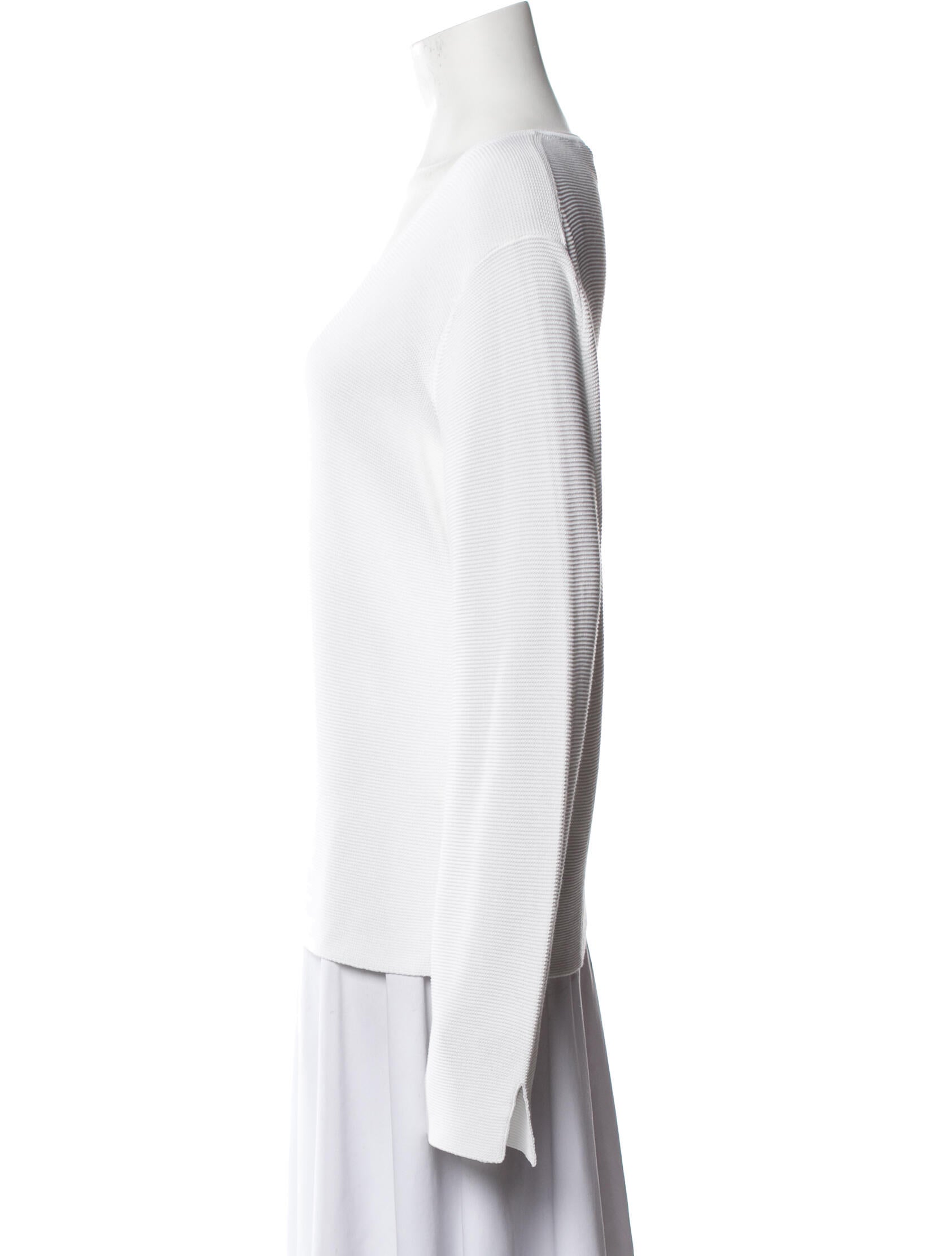 St. John V-Neck Long Sleeve Top