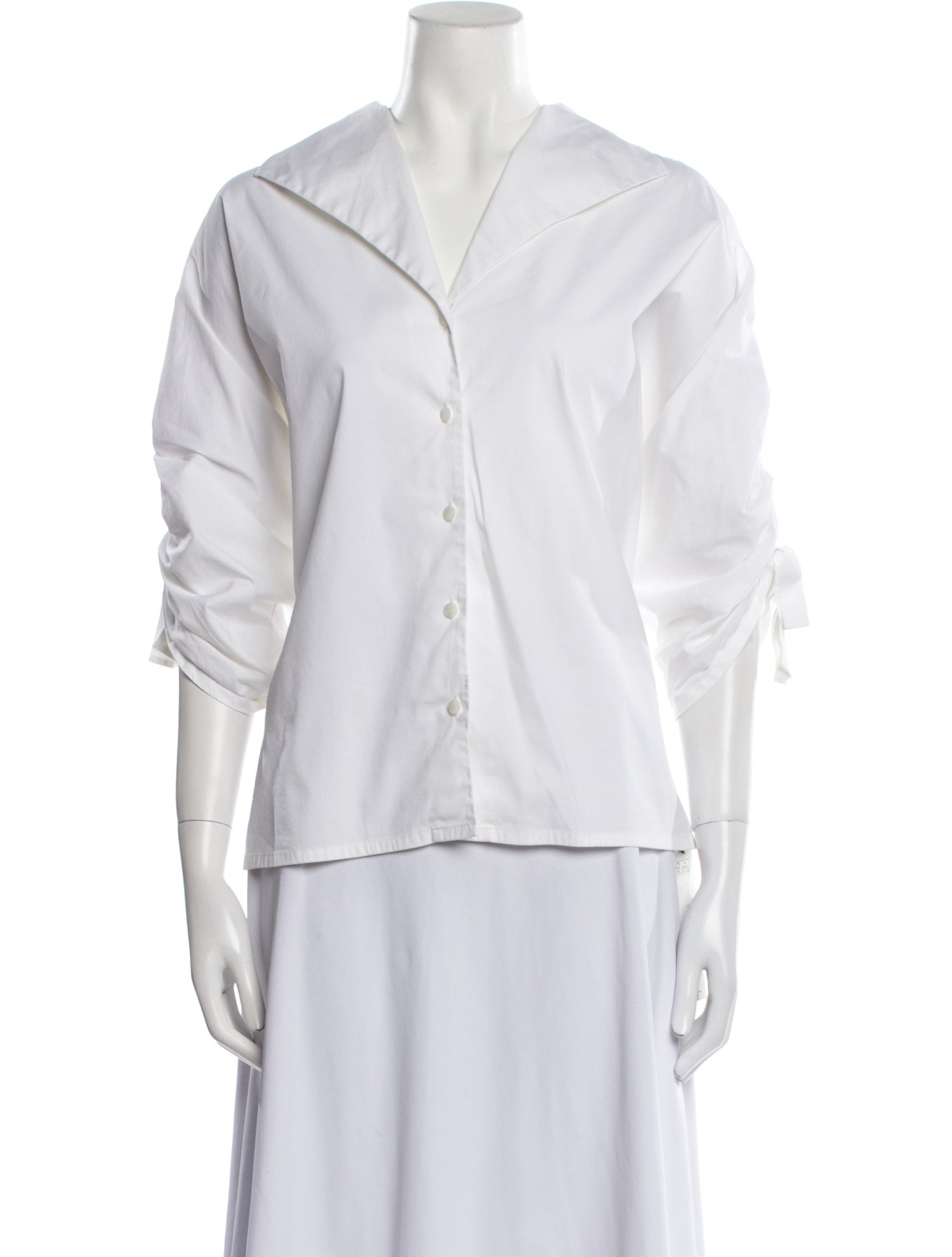 St. John V-Neck Three-Quarter Sleeve Button-Up Top