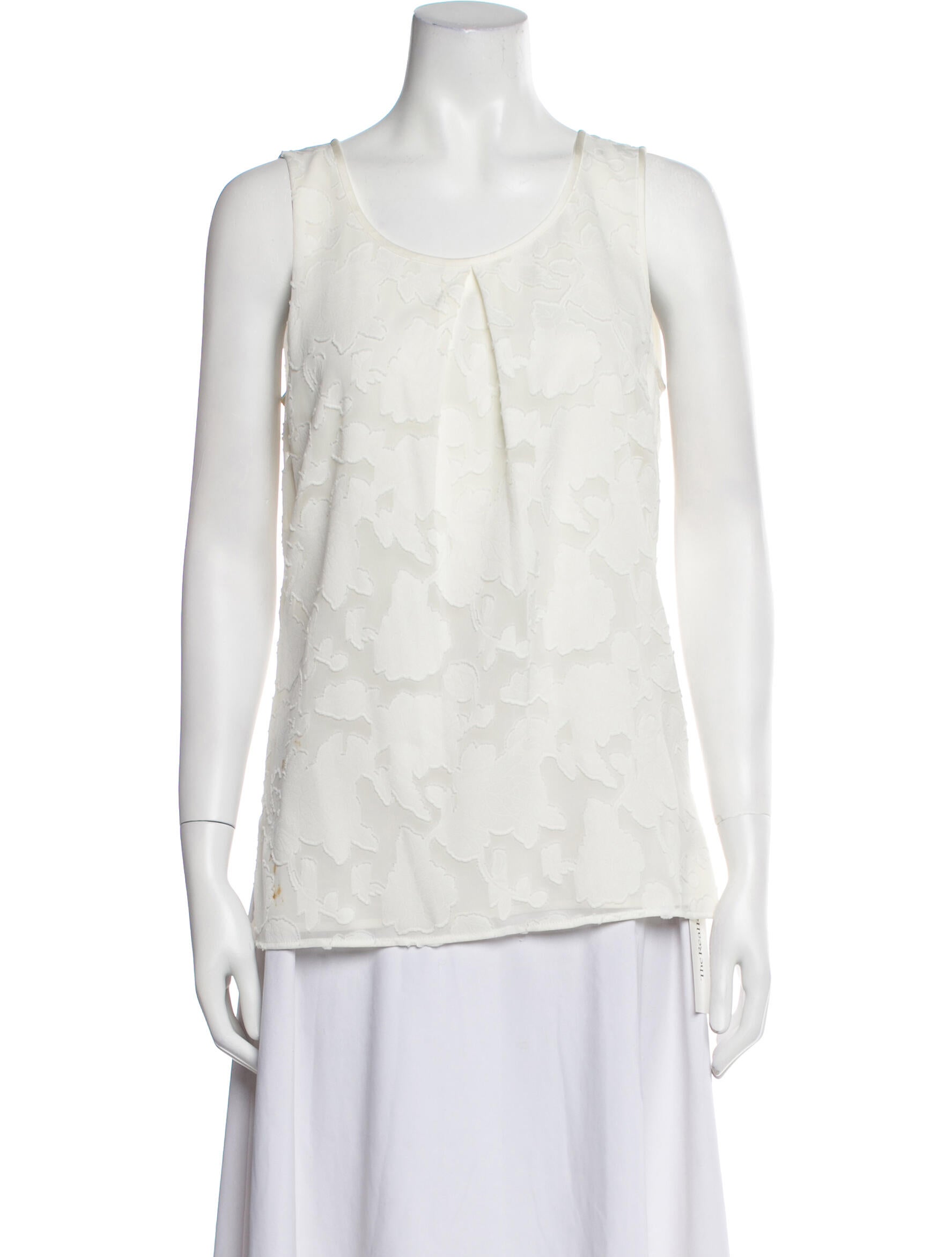 St. John Scoop Neck Sleeveless Top