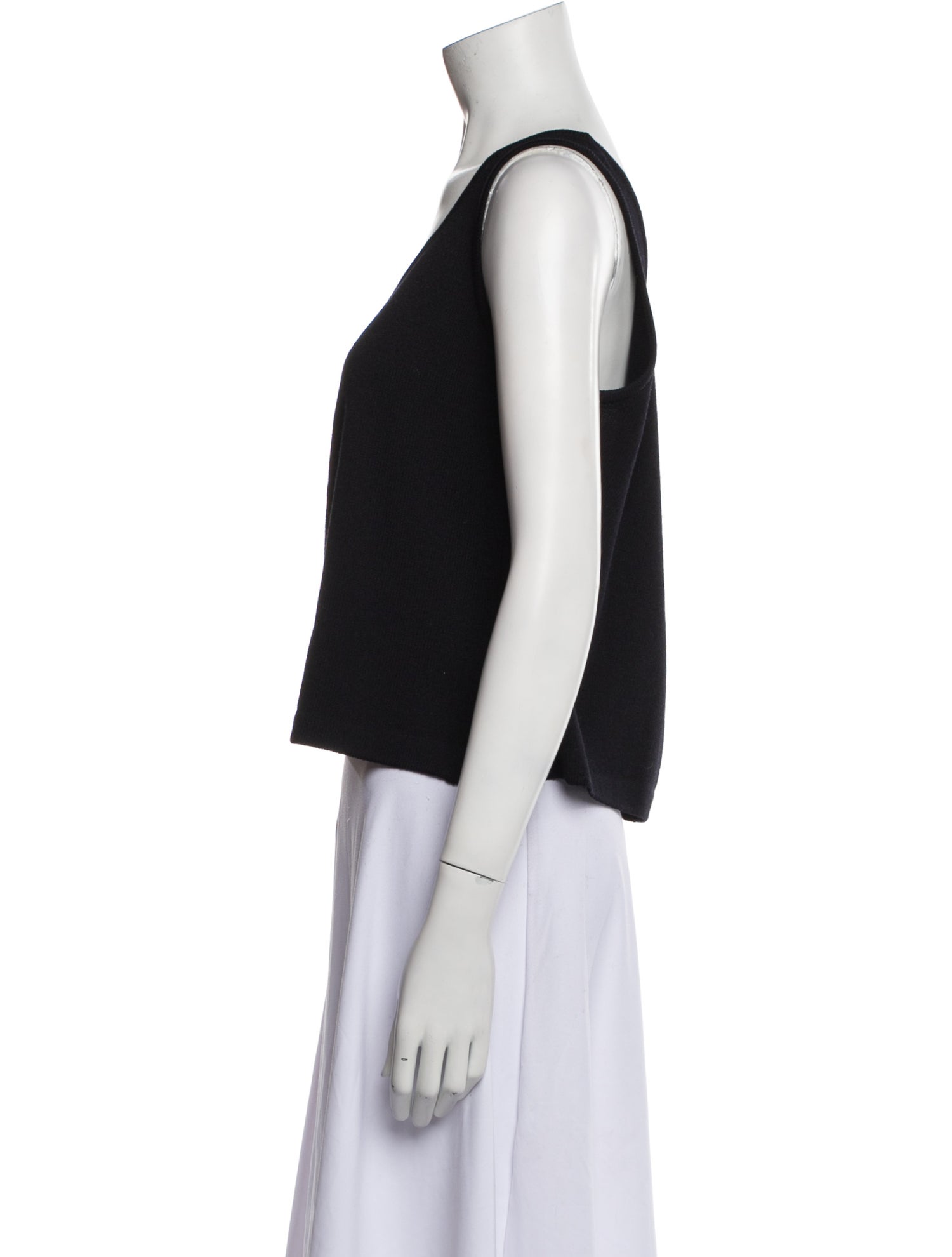 St. John Scoop Neck Sleeveless Top
