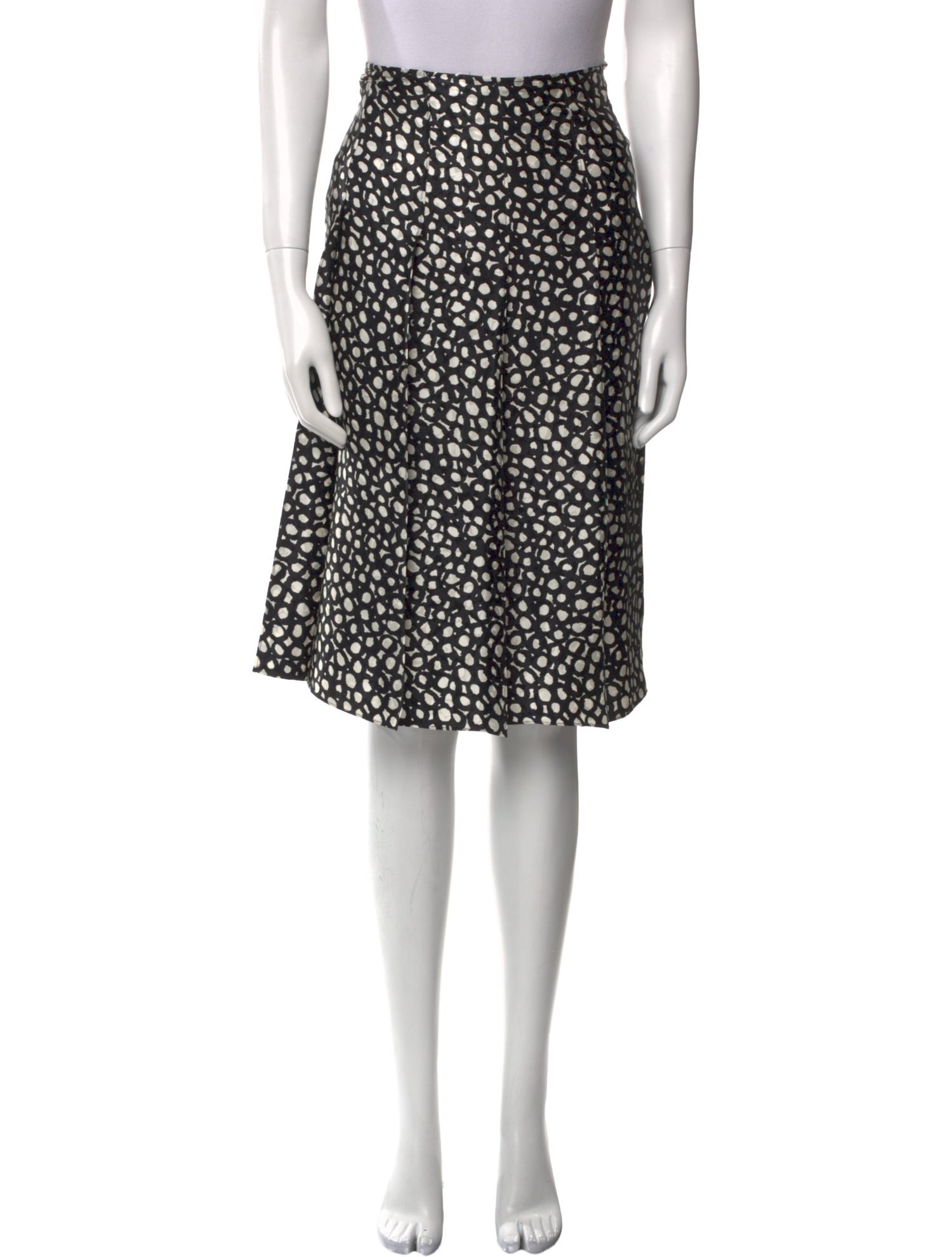 St. John Silk Knee-Length Skirt