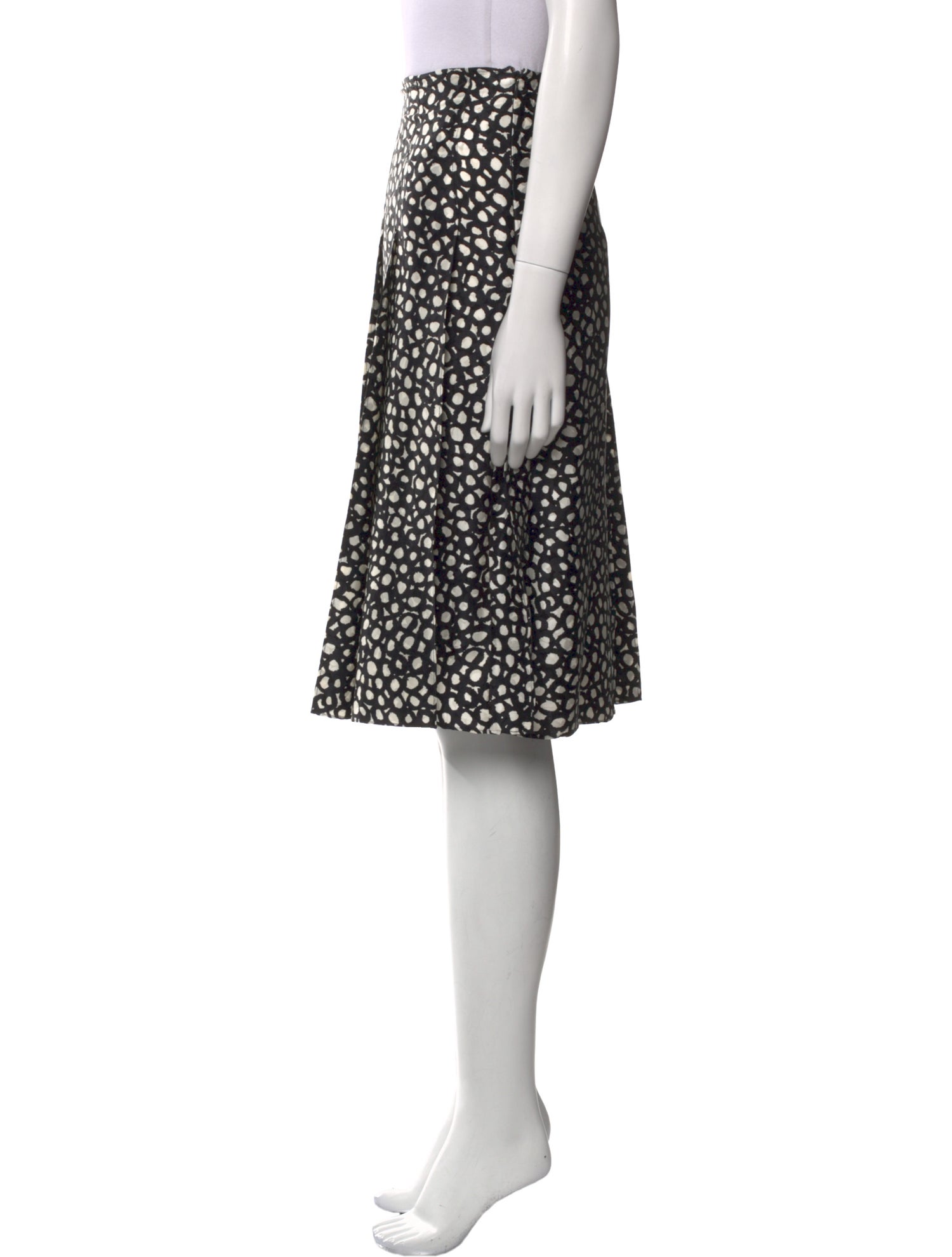 St. John Silk Knee-Length Skirt