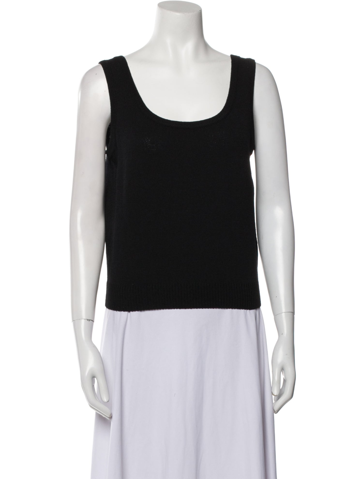 St. John Scoop Neck Sleeveless Top
