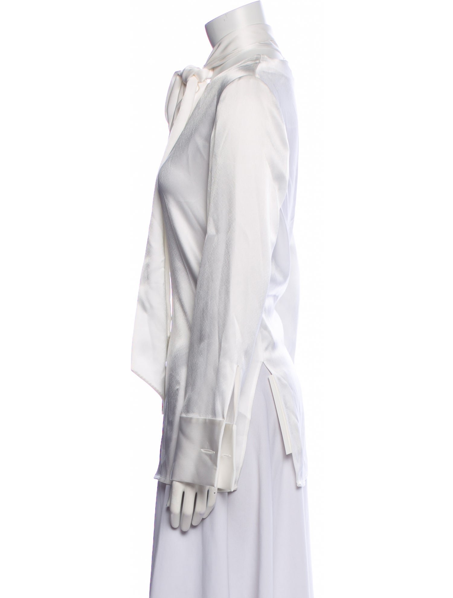 St. John Long Sleeve Button-Up Top