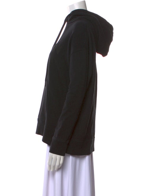 St. John Crew Neck Long Sleeve Sweatshirt