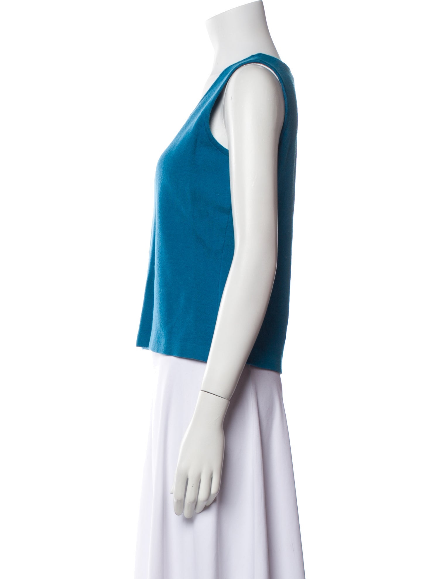 St. John Scoop Neck Sleeveless Top