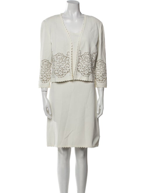 St. John Graphic Print Scalloped Accent Dress Set