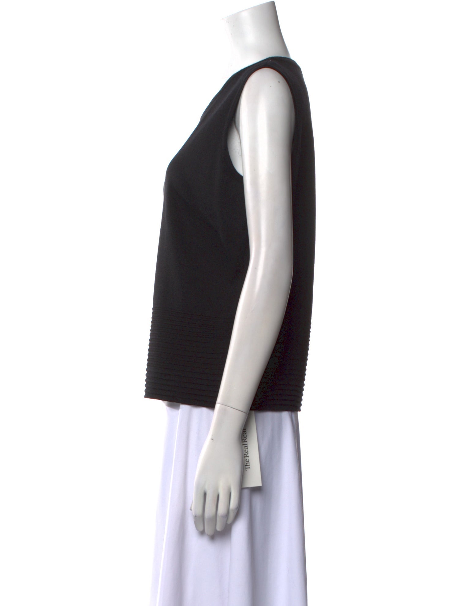 St. John Scoop Neck Sleeveless Top