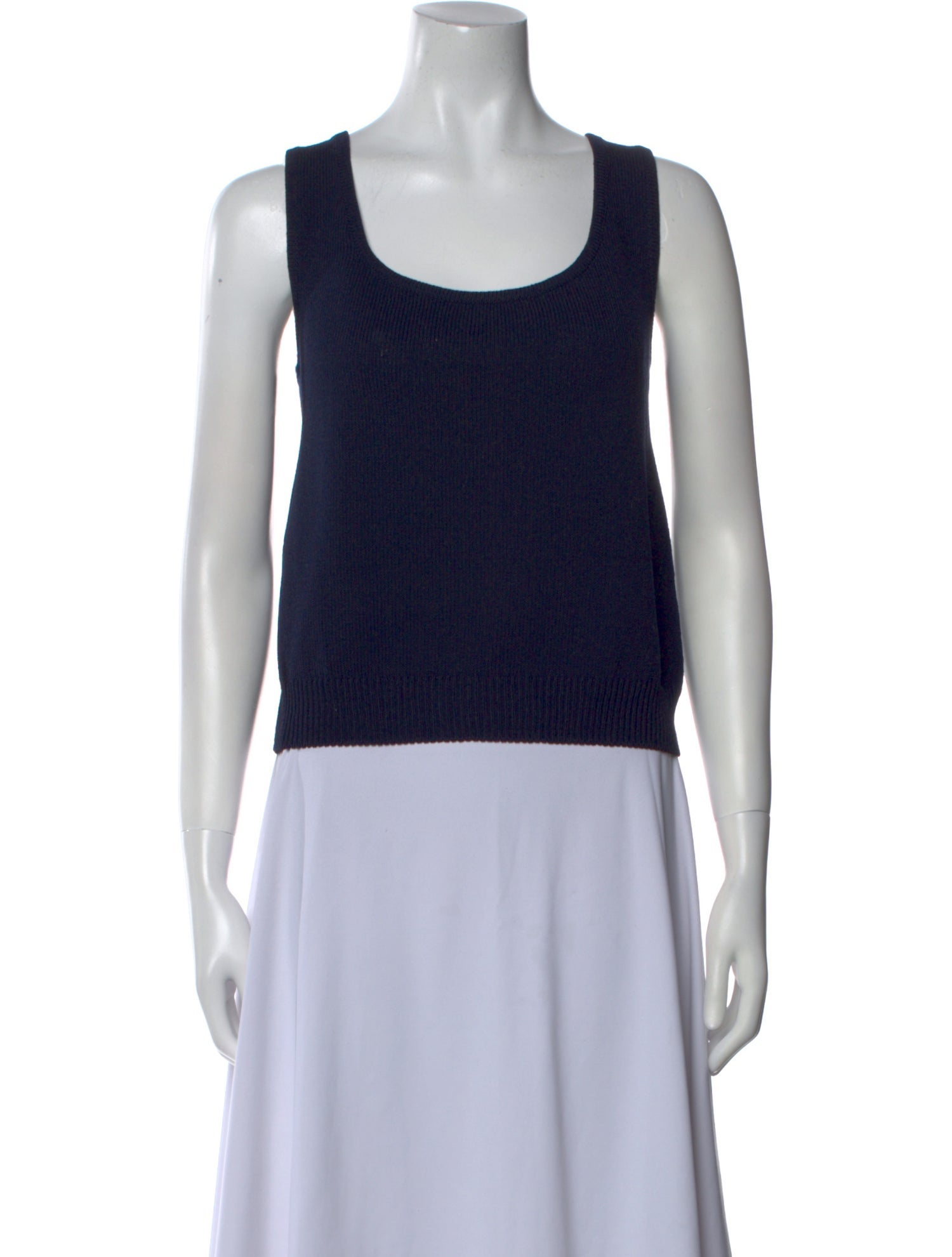 St. John Scoop Neck Sleeveless Top