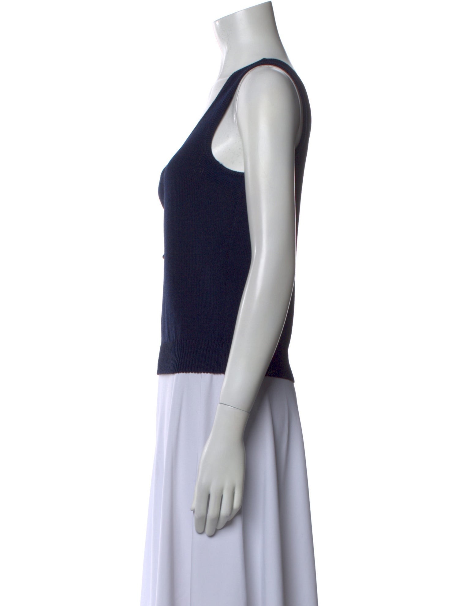 St. John Scoop Neck Sleeveless Top