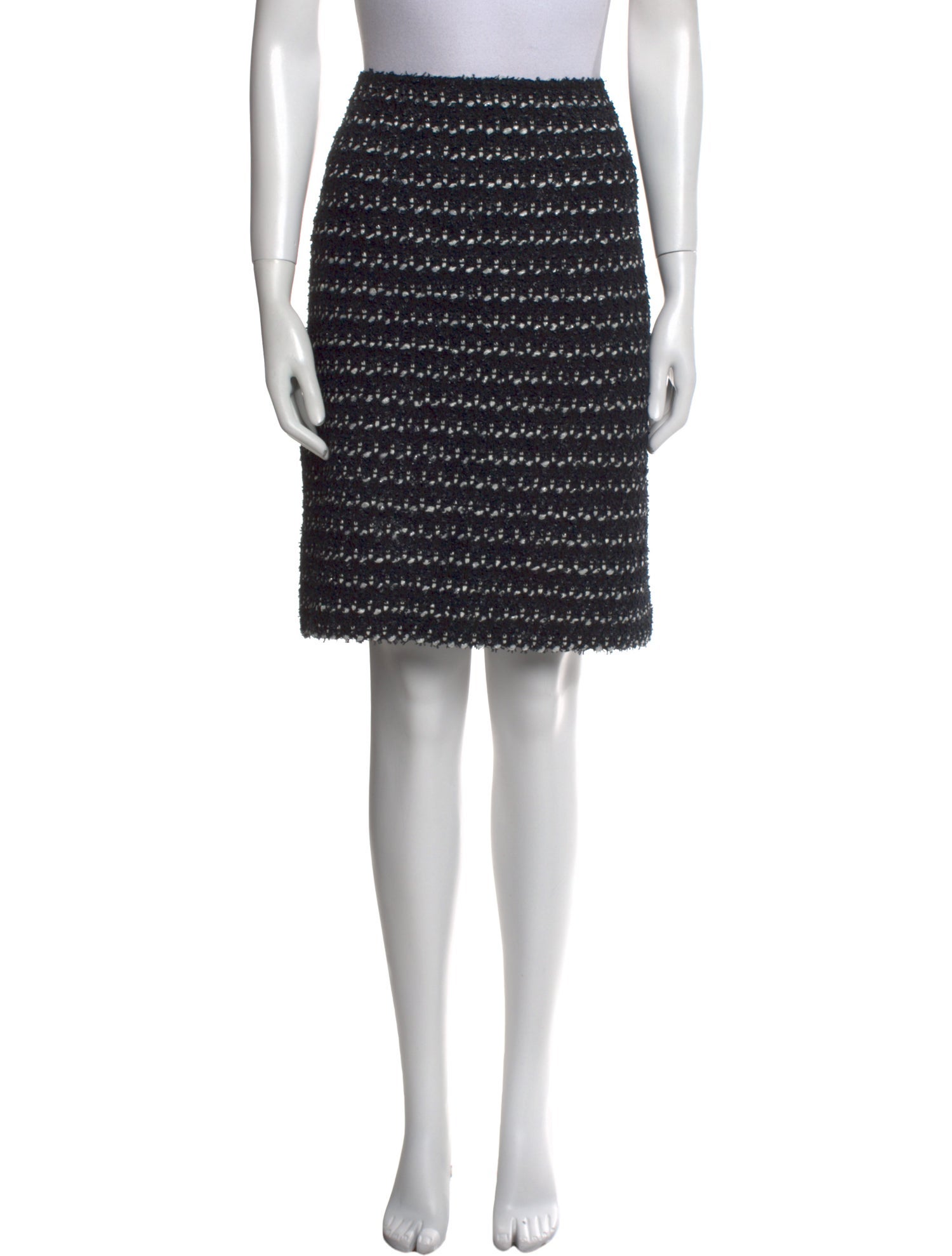 St. John Embroidered Accent Knee-Length Skirt