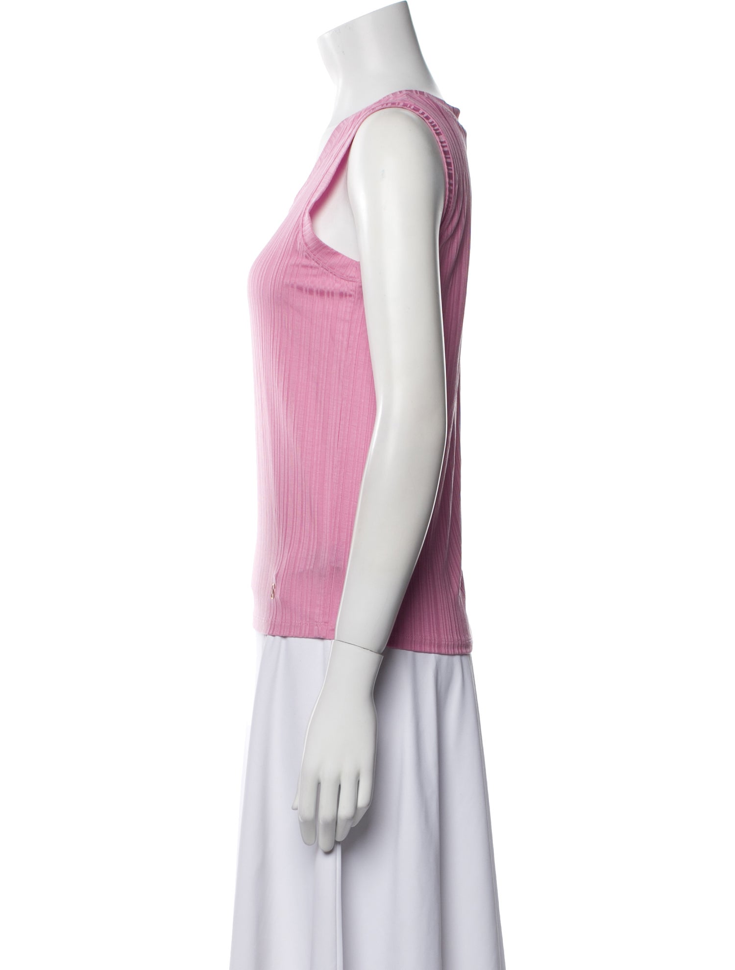 St. John Scoop Neck Sleeveless Top