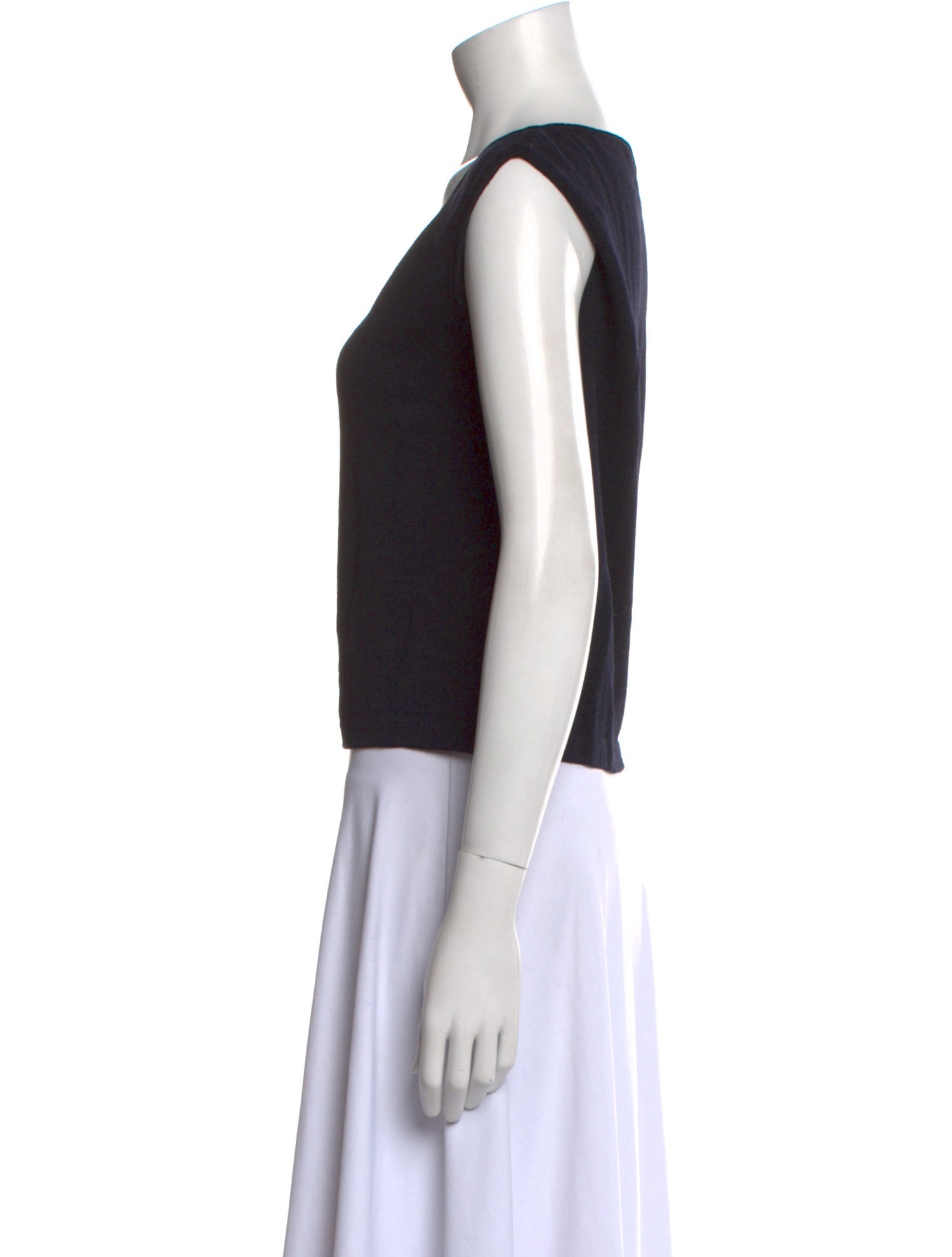 St. John Scoop Neck Sleeveless Top