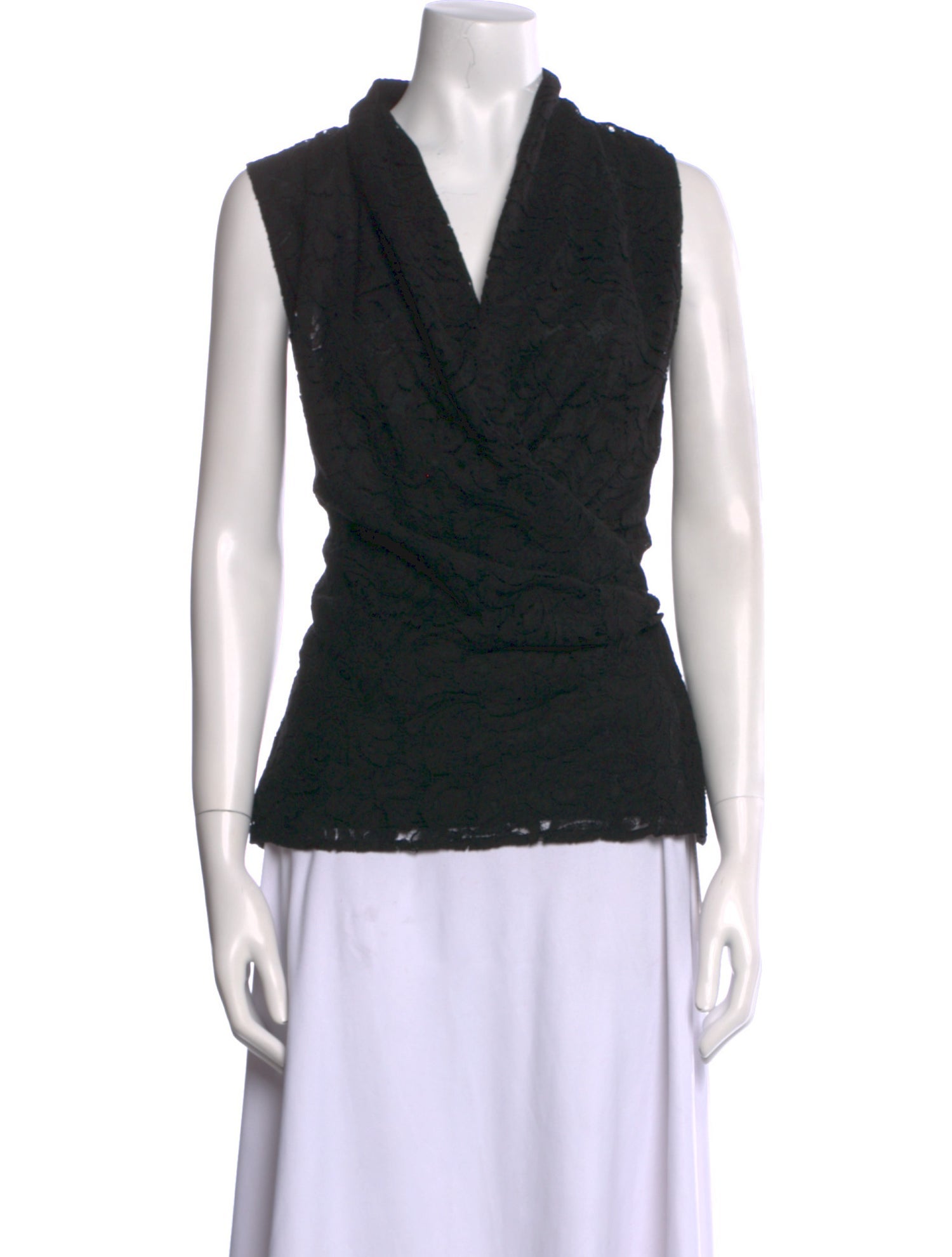St. John V-Neck Sleeveless Top