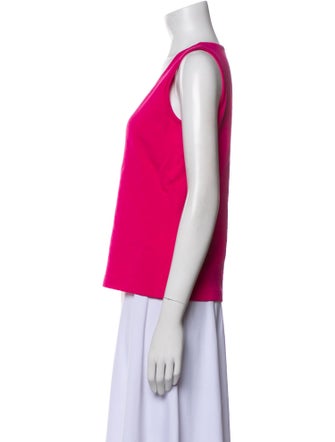 St. John Scoop Neck Sleeveless Top