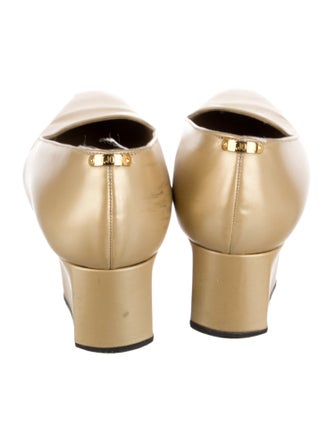 St. John Leather Chain-Link Accents Pumps