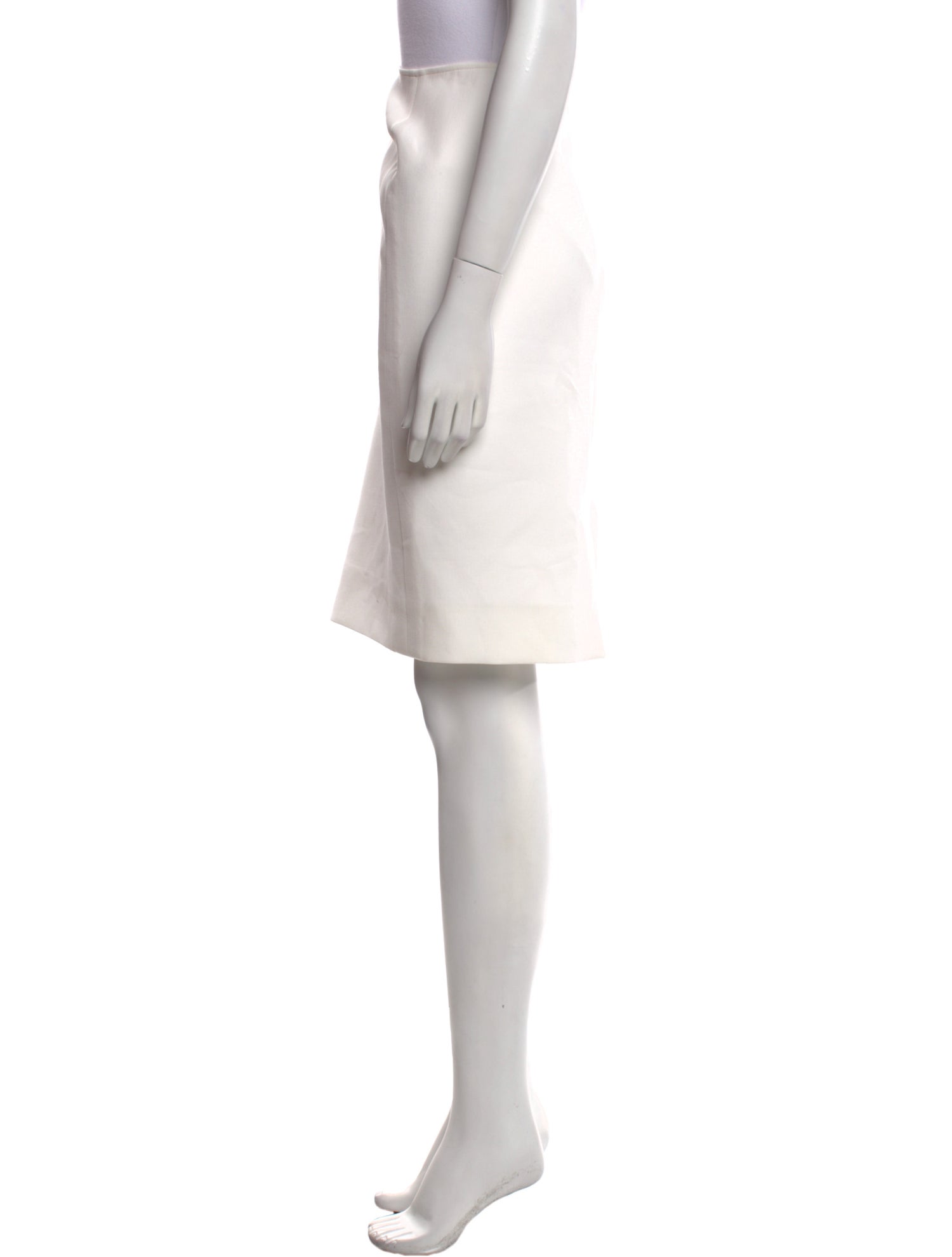 St. John Embroidered Accent Knee-Length Skirt