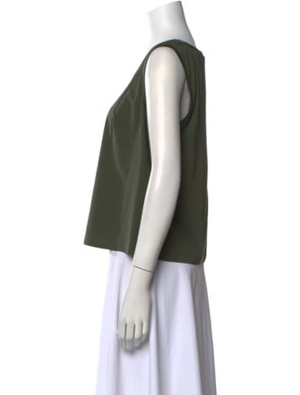 St. John Scoop Neck Sleeveless Crop Top