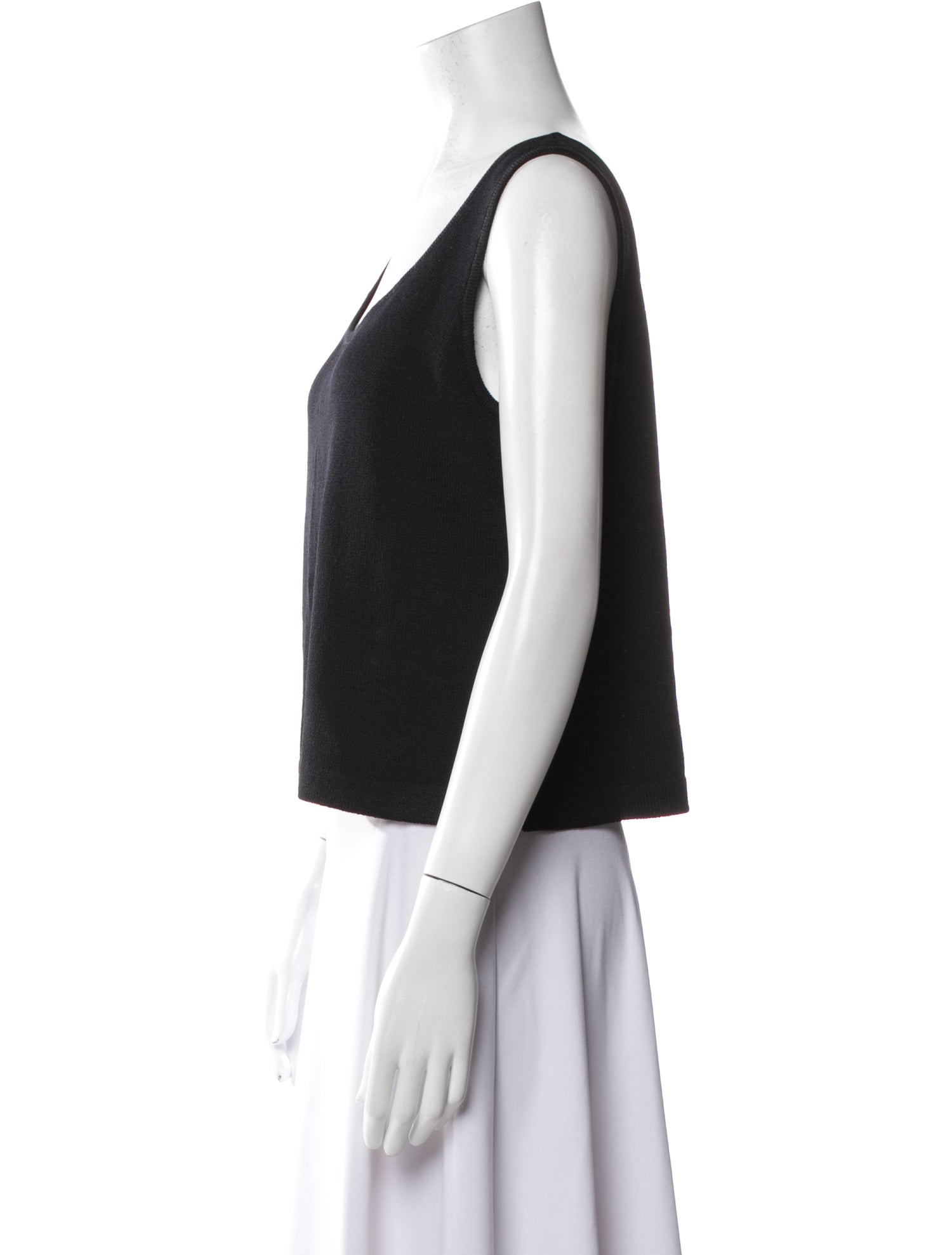 St. John Scoop Neck Sleeveless Top
