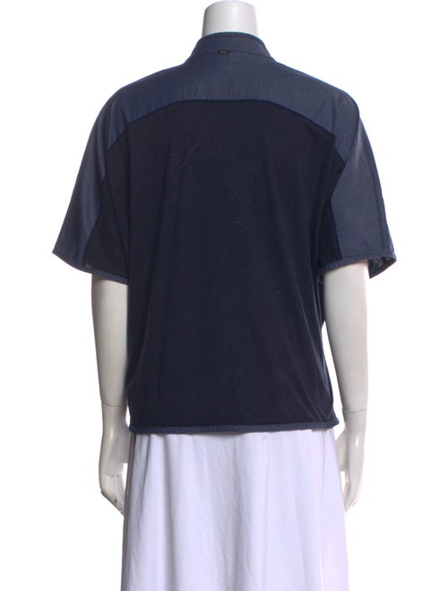St. John Crew Neck Short Sleeve Button-Up Top