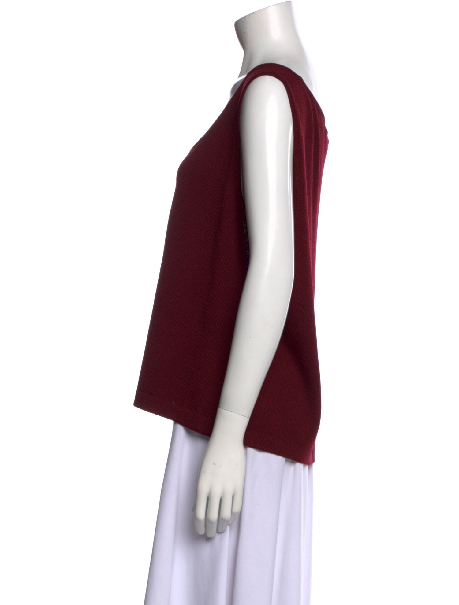 St. John Scoop Neck Sleeveless Top