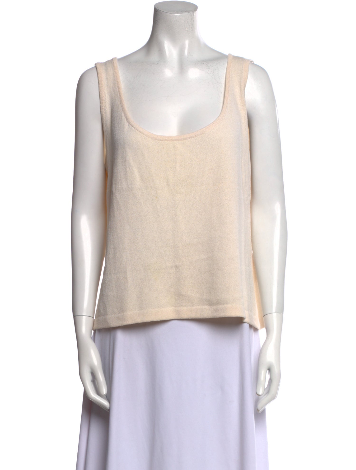 St. John Scoop Neck Sleeveless Top