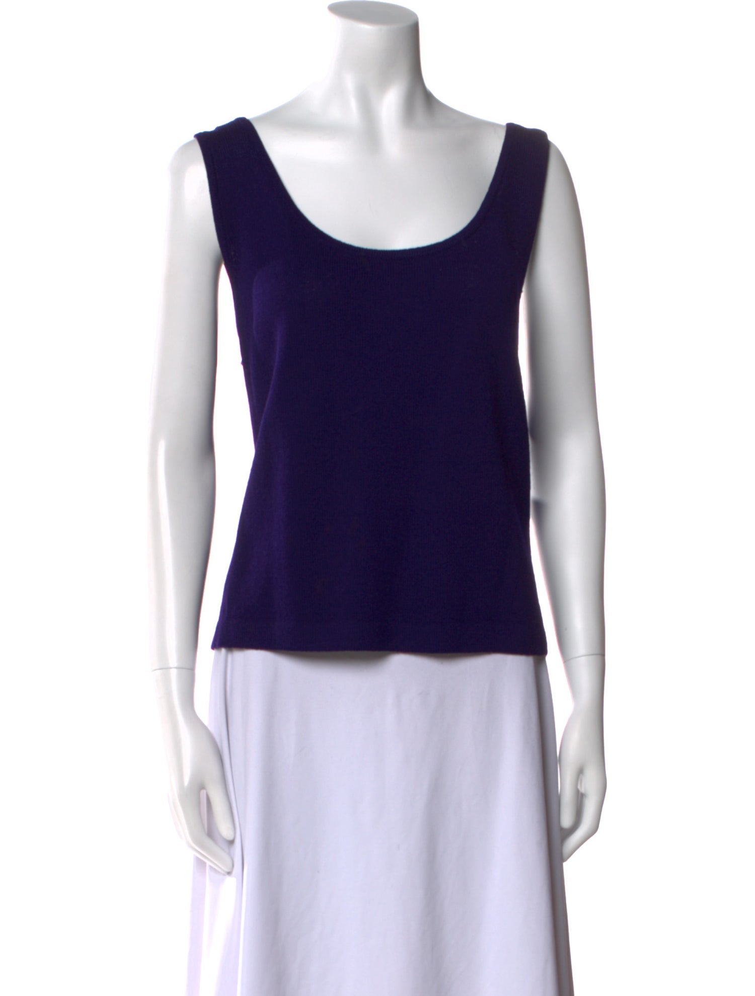 St. John Scoop Neck Sleeveless Top
