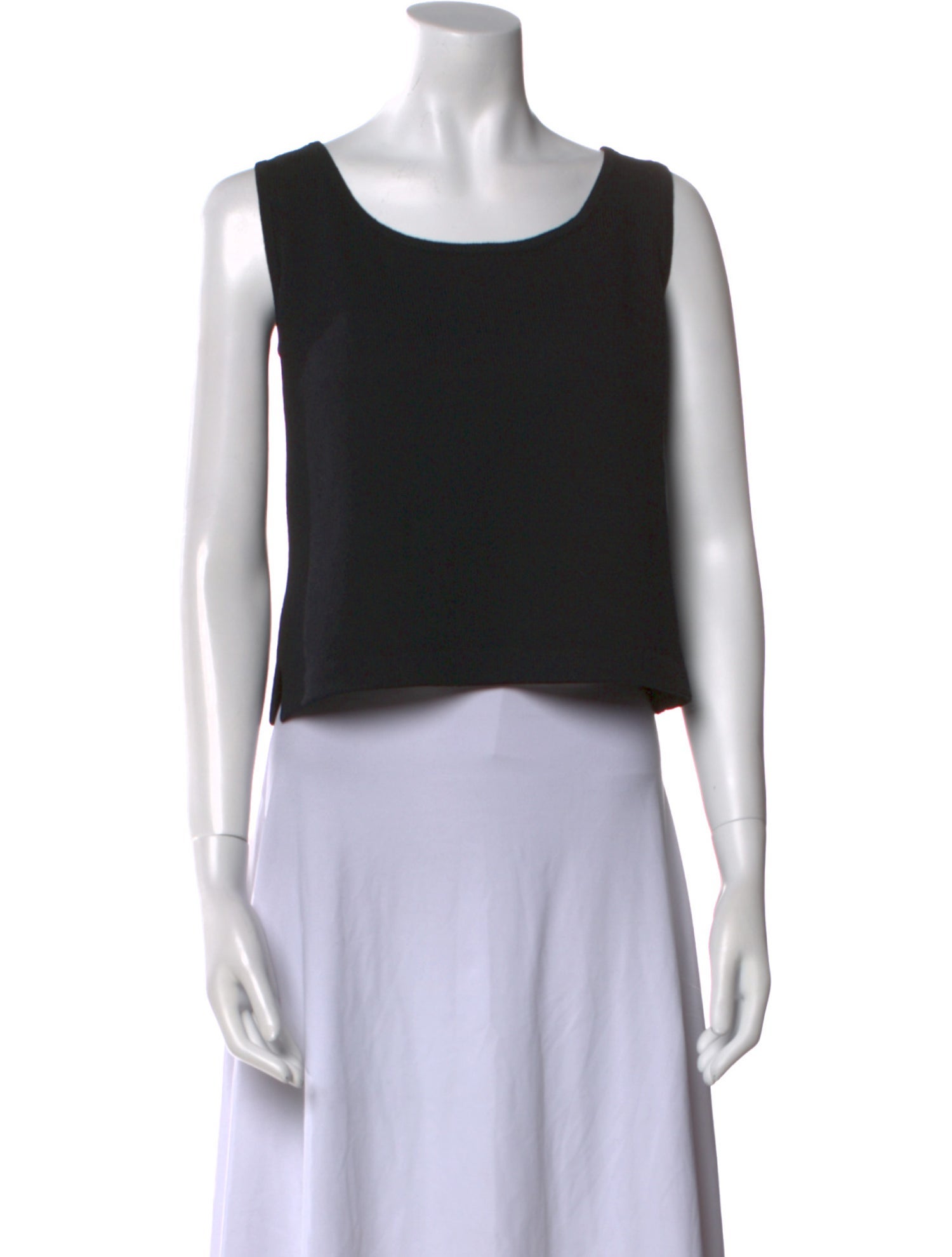 St. John Scoop Neck Sleeveless Crop Top