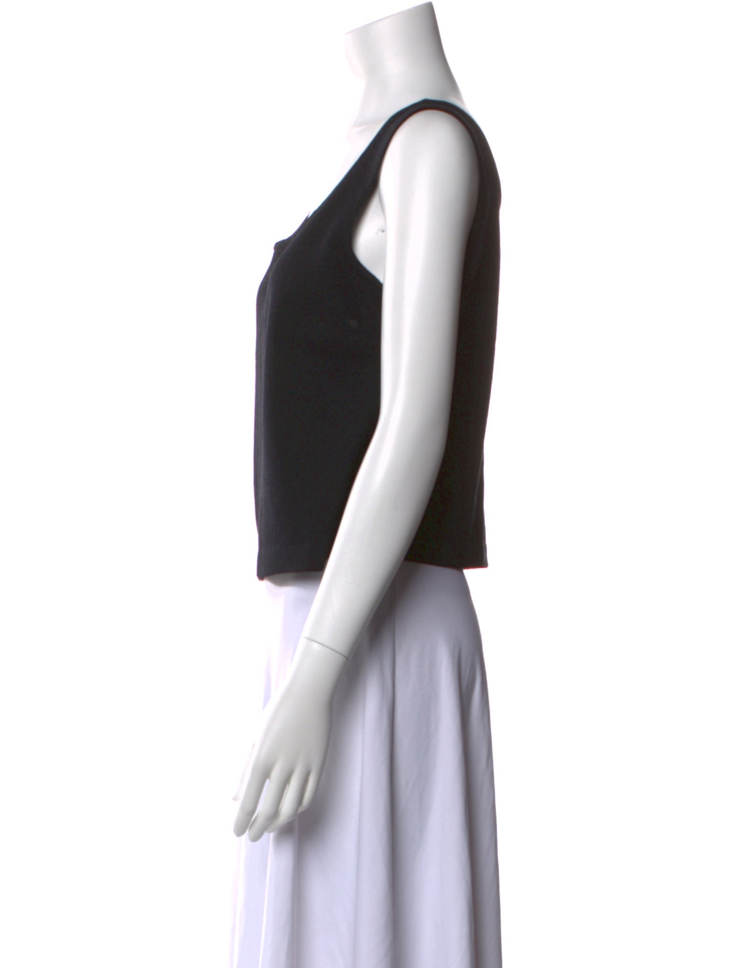 St. John Scoop Neck Sleeveless Crop Top