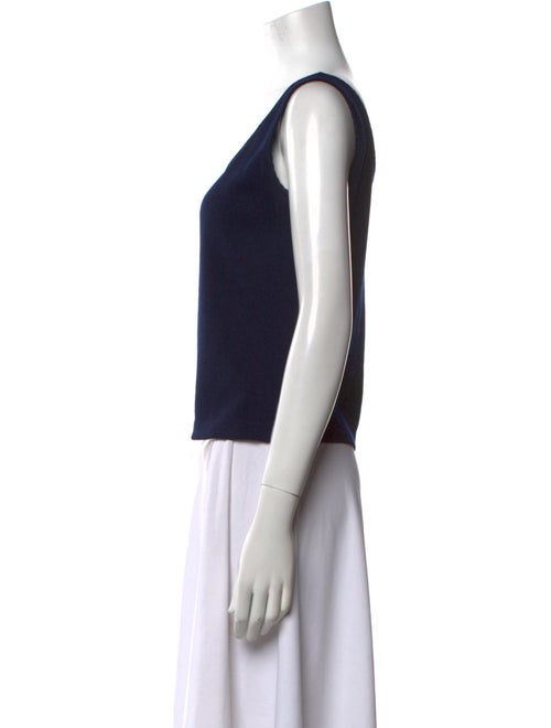 St. John Scoop Neck Sleeveless Top