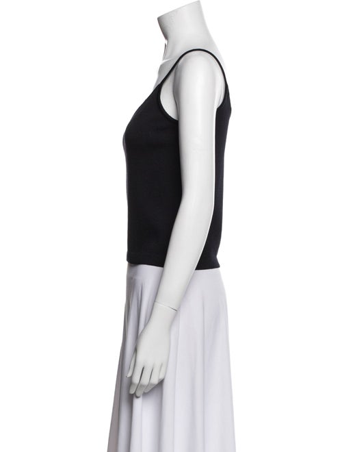 St. John V-Neck Sleeveless Top