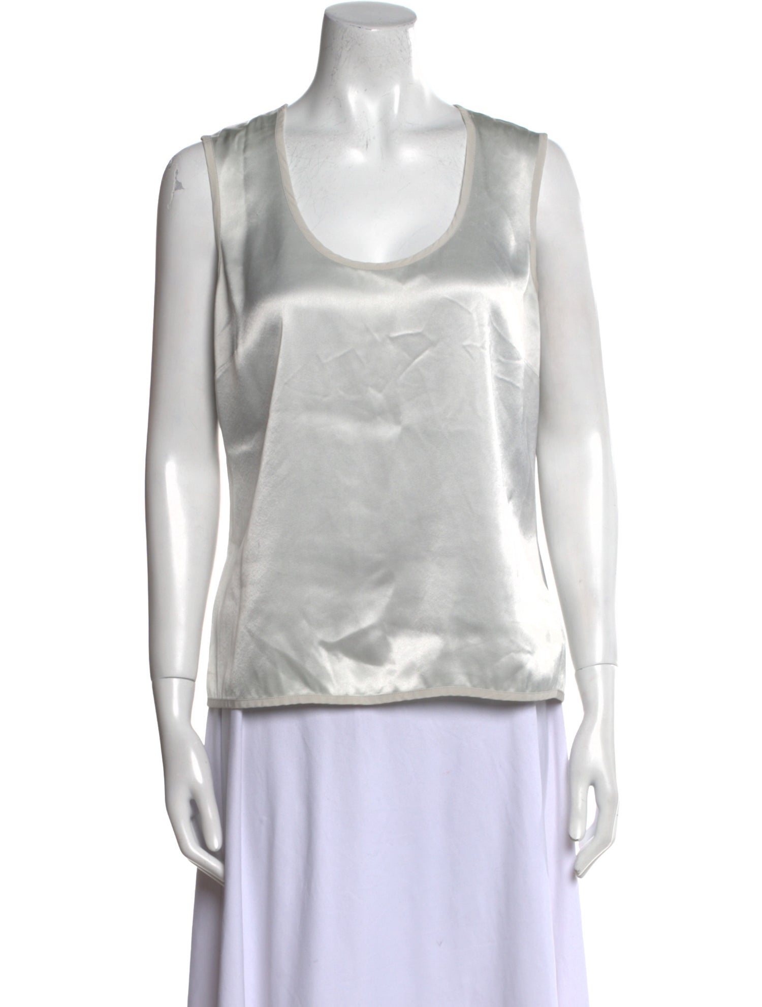 St. John Scoop Neck Sleeveless Top