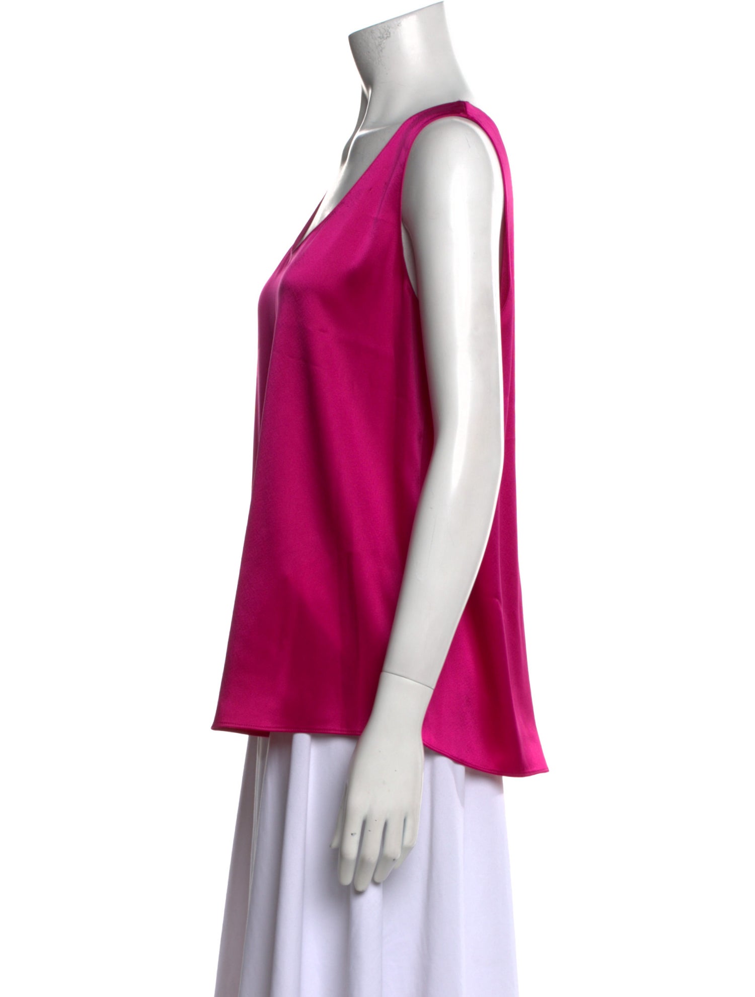St. John Scoop Neck Sleeveless Top