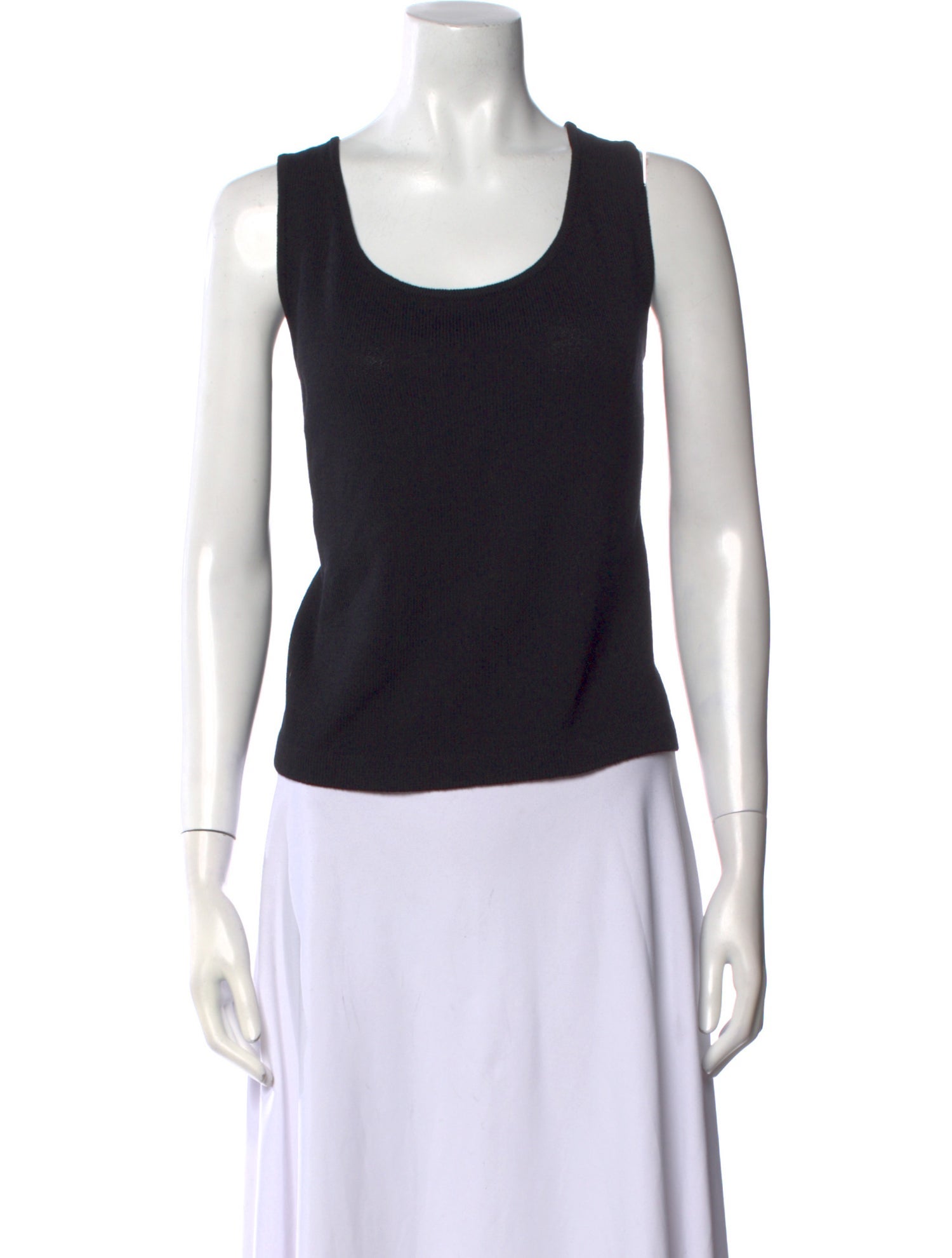 St. John Scoop Neck Sleeveless Top